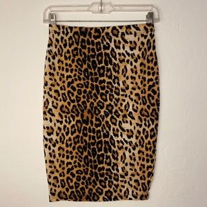 Forever 21 size small leopard print pencil skirt